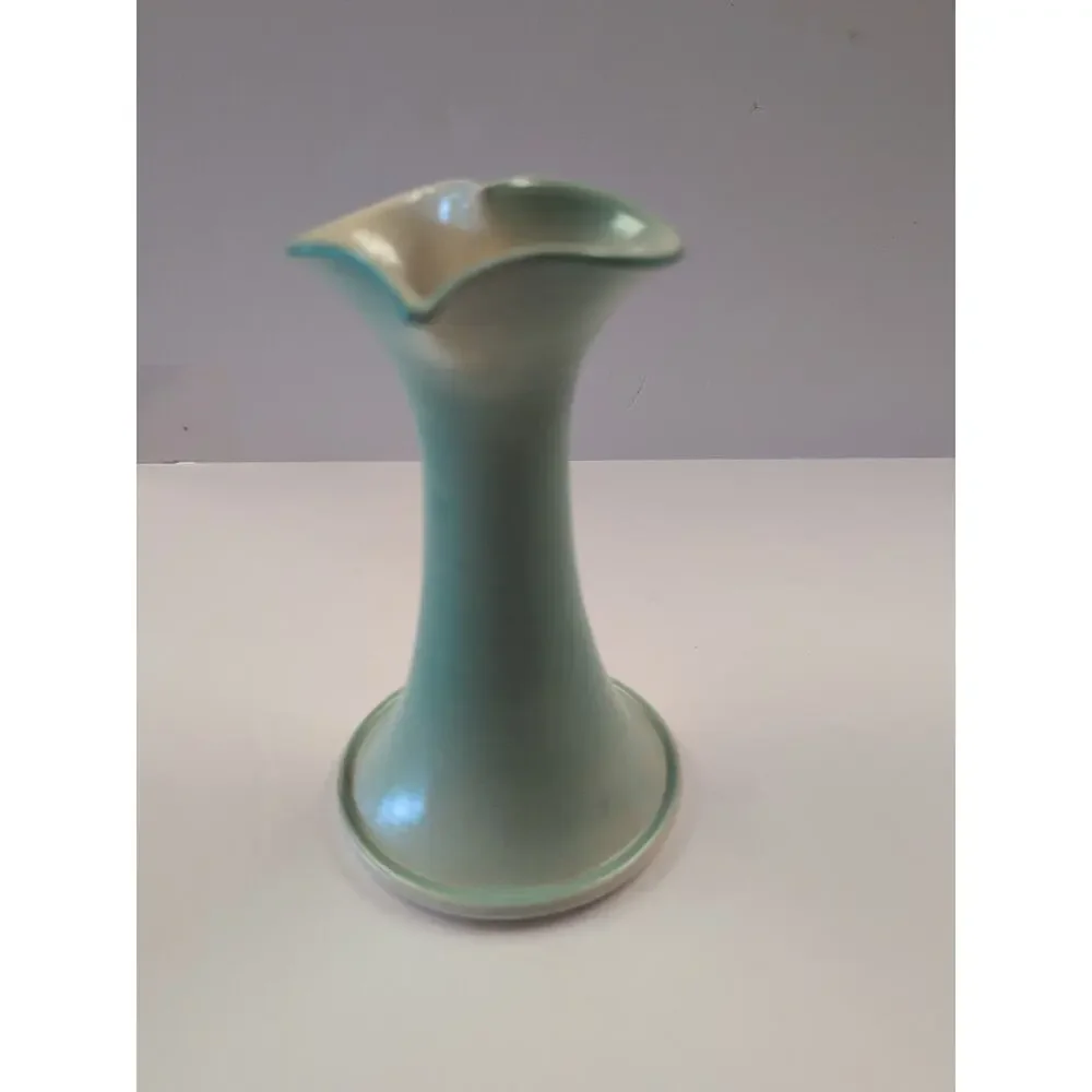Art Deco Noveau fan vase shaped, Sea Foam‎ Green Jack In The Pulpit Style